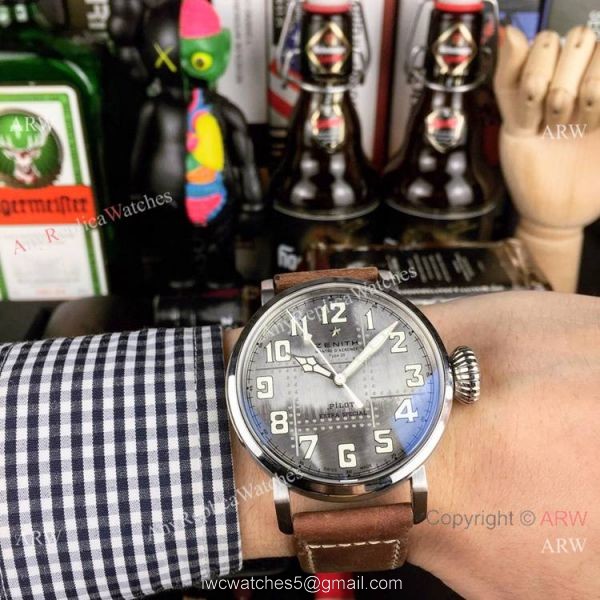 Swiss Quality Replica Zenith Pilot Watch Silver Dial Sapphire Glass 5