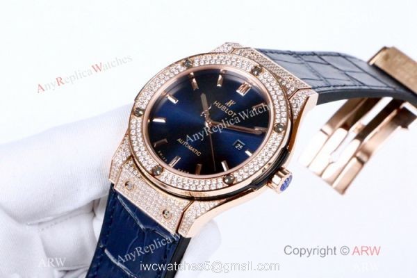 2019 Copy Hublot Classic Fusion Rose Gold Iced Out Watch 5