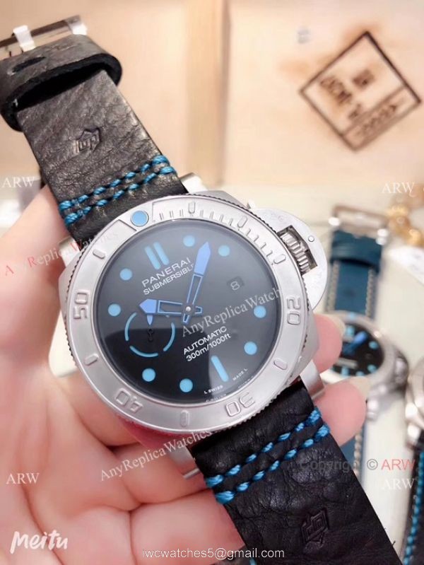 2019 Replica Panerai Submersible Mike Horn Edition PAM985 Watch Blue Markers 5
