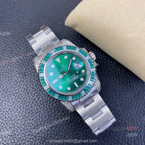 KS Factory Swiss Replica Rolex Submariner Green Dial Sapphire And Diamond Watch 5