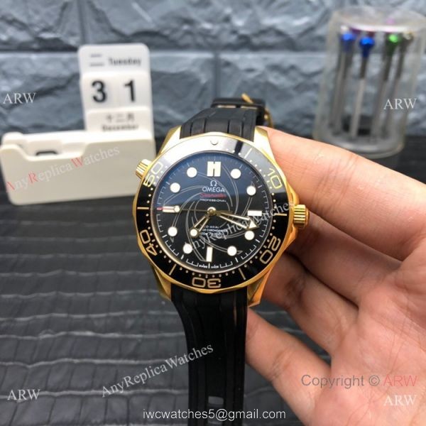 (VS) Omega Seamaster Diver 300M James Bond Replica Watch Omega 8800 Movement 5