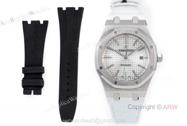 OM Factory New Upgraded Swiss Knockoff Audemars Piguet Royal Oak Silver Dial Mens Watch 5