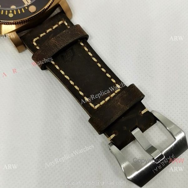 Panerai Luminor Submersible PAM00968 Watch Brass Case 5