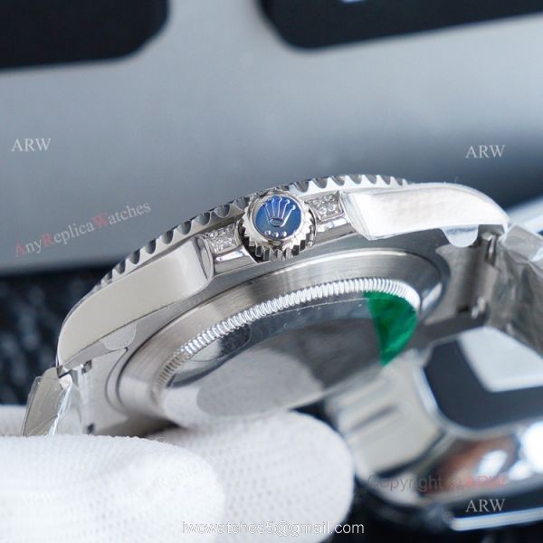 Swiss Replica Rolex GMT-Master II Full Diamonds Rolex 116758 Watch 5