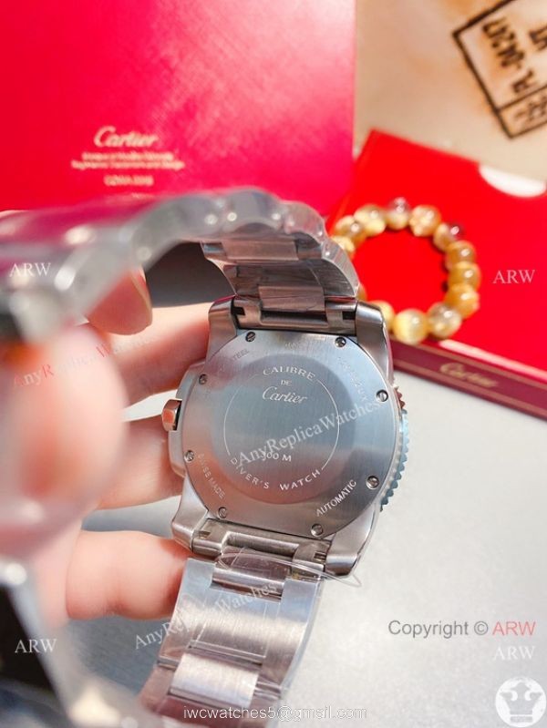 New! Replica Cartier Calibre de Quartz Watches Black Dial Rose Gold 5