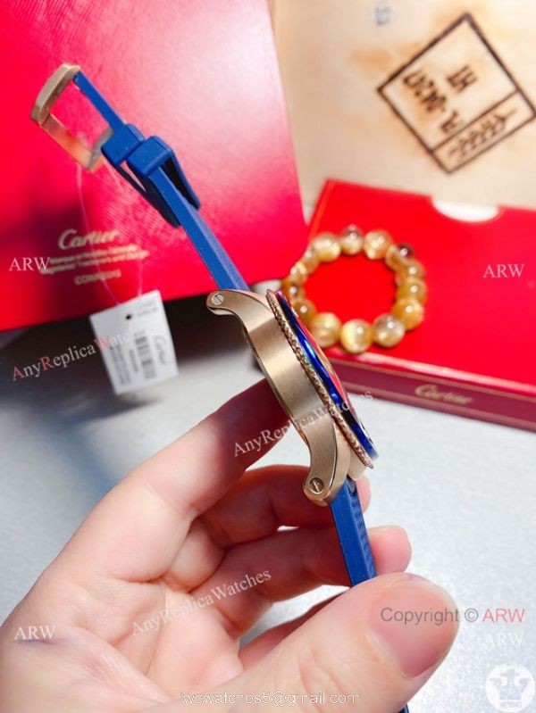 New! Replica Cartier Calibre de Quartz Watches Rose Gold Blue Bezel 5