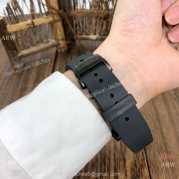 Luxury Replica Richard Mille Skull RM52-01 Watch Black Diamond 5
