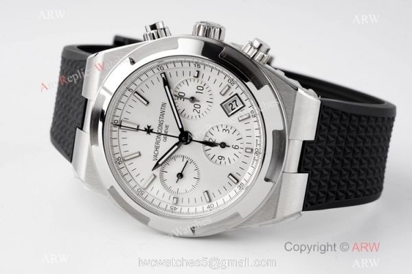 Swiss Replica Vacheron Constantin Overseas Chronograph 5500V White Dial Watch 5