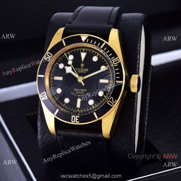 Clone Tudor Heritage Black Bay 41mm Watches Black Leather Strap Green Bezel 5