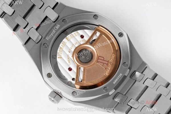 2021 New Swiss Replica Audemars Piguet Royal Oak 34mm White Textured Dial Watch with Cal.5800 5