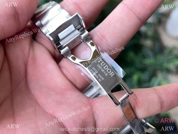 Swiss Replica Tudor Black Bay Cal.2824 Stainless Steel Silver Dial Watch 41mm 5