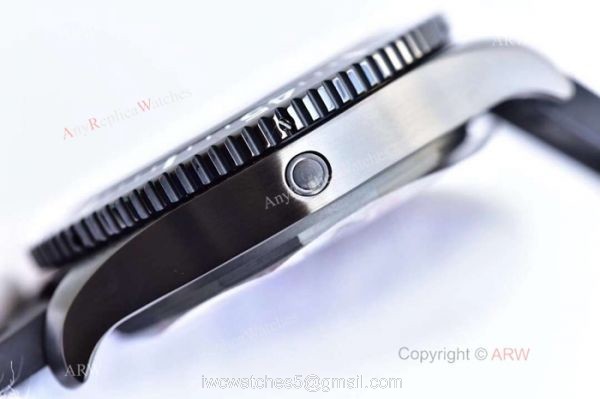 AAA Grade Breitling Superocean Swiss 2824 Watch Replica SS Black Bezel 6