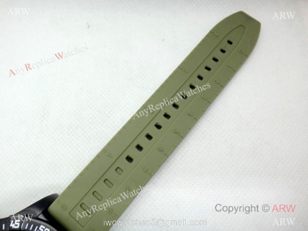 Fake Breitling Colt Skyracer Black Case Green Rubber Band Watch 6