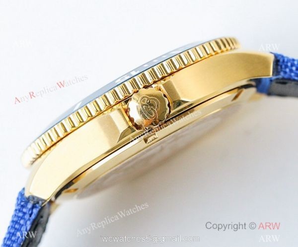 Swiss Breitling Superocean II Mens Watch Yellow Gold Blue Ceramic Bezel 6
