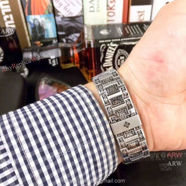 Best Replica Patek Philippe Engraving Nautilus Blue Dial 40MM Watches 6