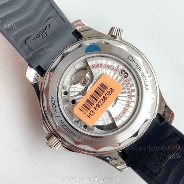 (OM Factory)Omega Seamaster 300 Replica Watch Black Rubber Strap Omega 8800 Movement 6