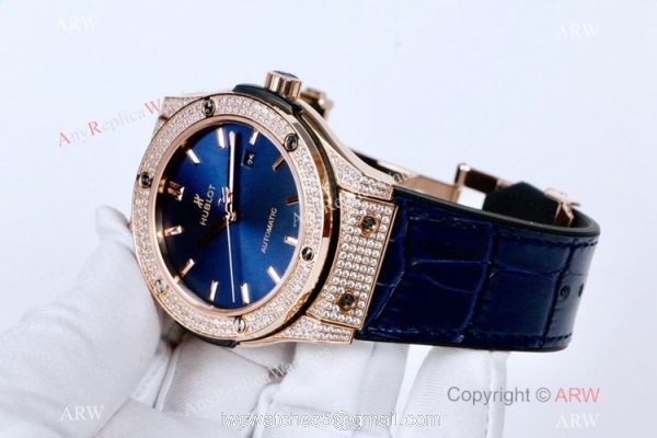 2019 Copy Hublot Classic Fusion Rose Gold Iced Out Watch 6