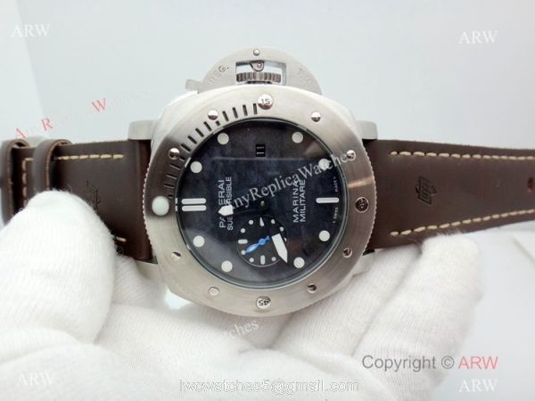 Copy Panerai Luminor Submersible Marina Militare Men Watch Gray Dial 6