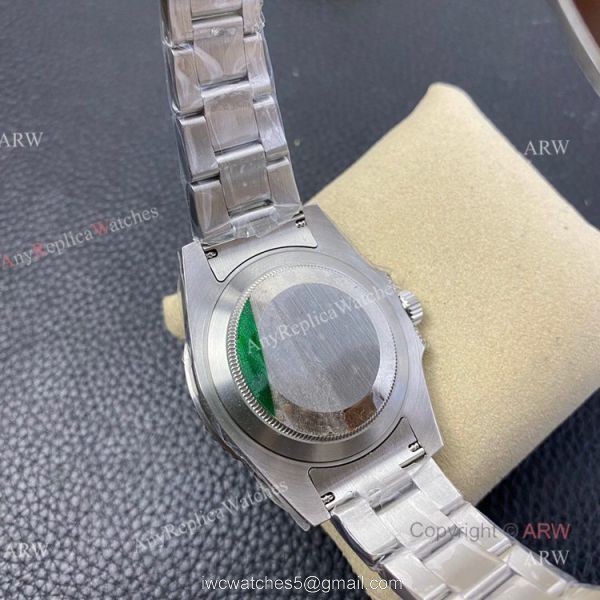 KS Factory Swiss Replica Rolex Submariner Green Dial Sapphire And Diamond Watch 6