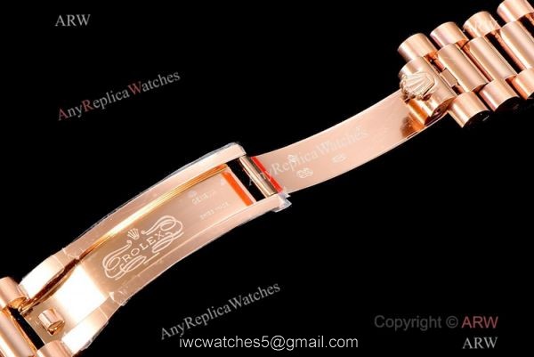 (GM) Rolex Day-Date 40mm Watch Rose Gold Roman Markers 6