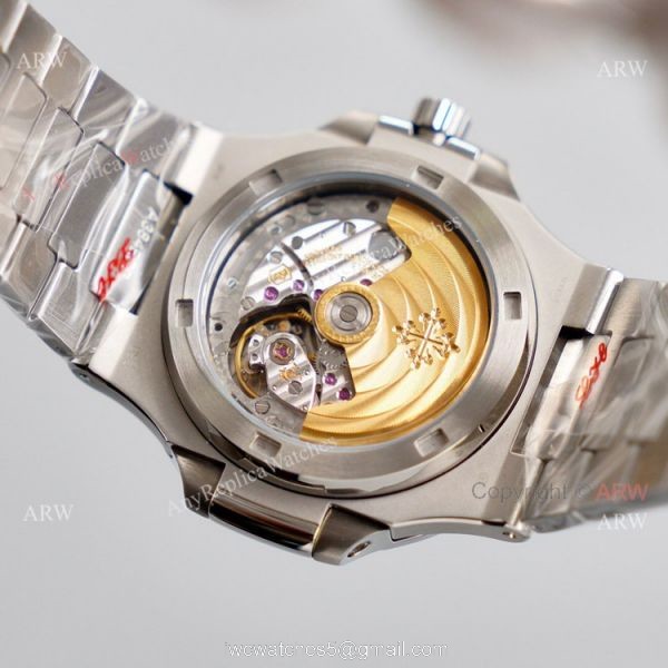High End Replica Green Dial Patek Philippe Nautilus 5711 Diamond Bezel Swiss Cal324 Replica Watch 6