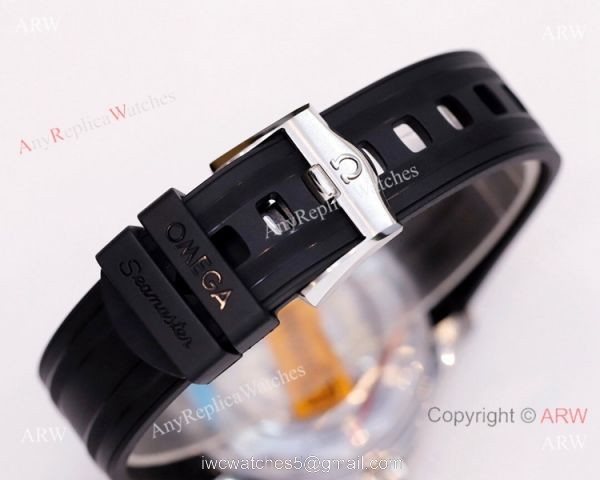 Super Clone Omega Seamaster Diver 300m &8216;James Bond Limited Edition OR 8800 Watch Rubber Strap 6