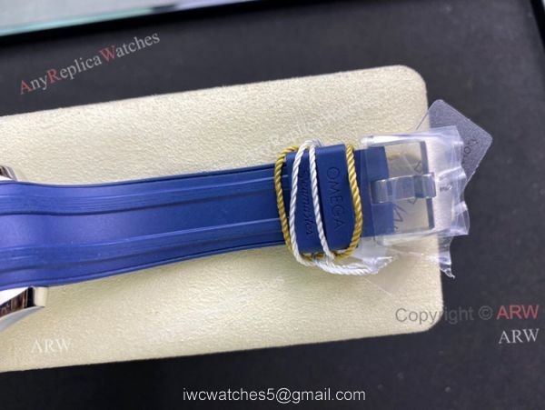OMF Omega Seamaster Diver 300m Rubber Strap Blue Dial Swiss Replica Watches 44mm 6
