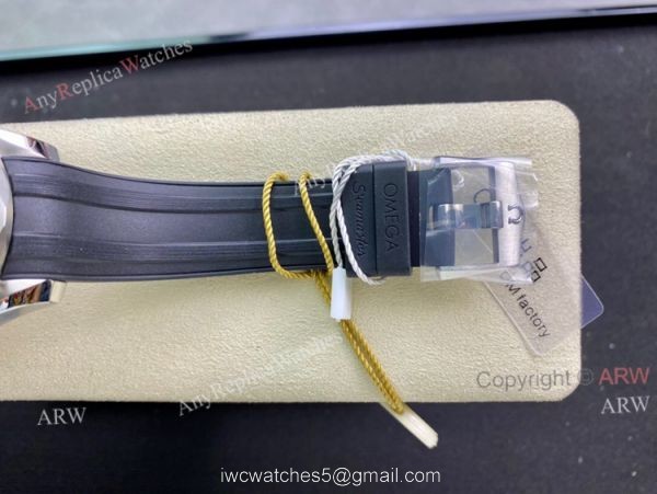 New OM Factory Omega Seamaster Diver 300 Black Dial Black Rubber Strap Replica Watch 44mm 6