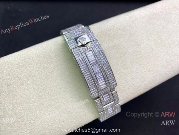 Swiss Replica Rolex Submariner 2836 Iced Out Watch 904L Stainless Steel Green Face 40mm 6