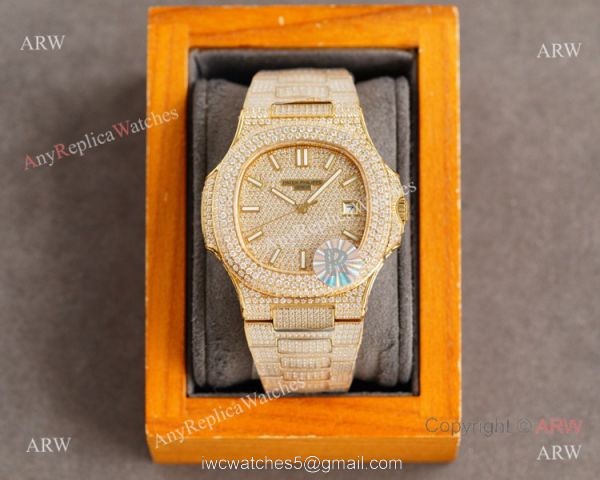 Swiss Grade Copy Patek Philippe Nautilus 9015 Ultra thin Watch 40 Diamond Dial All Gold 6