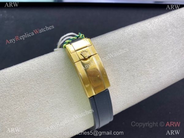 Swiss Copy Rolex Daytona Asia7750 Men Watch Champagne Dial Oysterflex Rubber Strap 6