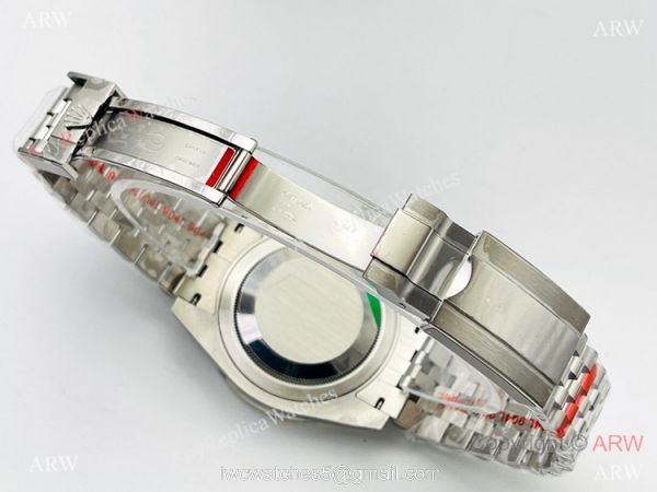 AR Factory V2 Swiss 3186 Rolex GMT-Master II Batman Jubilee Watch AAA Replica 6