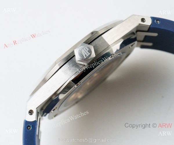Copy Audemars Piguet Royal Oak 41mm Watches Blue Dial Deployment Clasp 7