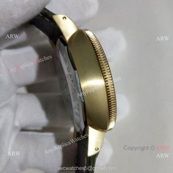 Yellow Gold Panerai Submersible Replica Watch Green Dial PAM 382 7