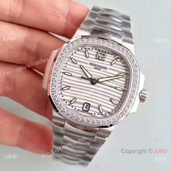 (PPF)Swiss Replica Patek Philippe 7118 Ladies Nautilus Watch Diamond bezel 7