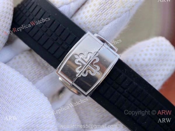 Swiss Replica Patek Philippe 5968A Aquanaut Watch SS Black Chronograph Dial 7