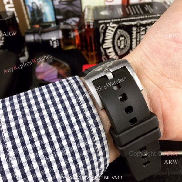 Copy Breitling Superocean Chronometre Abyss Watches Red Inner 7
