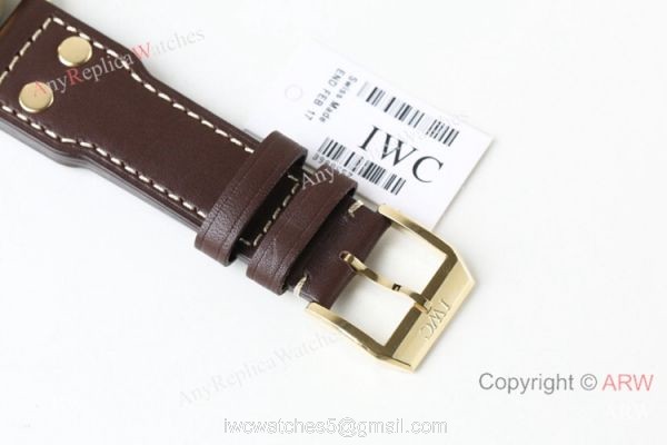 Swiss Grade 1 Replica IWC Big Pilots Heritage IW501005 Gold Watch 7