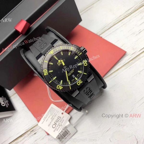Swiss Fake Oris Aquis 43mm Watch Black and Yellow 7