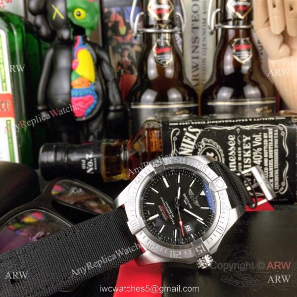 New Copy Breitling Avenger II Seawolf 43mm Watch White Dial Rubber Strap 7