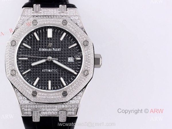 Swiss Audemars Piguet Replica Watch AP Royal Oak Full Diamond Watch 7