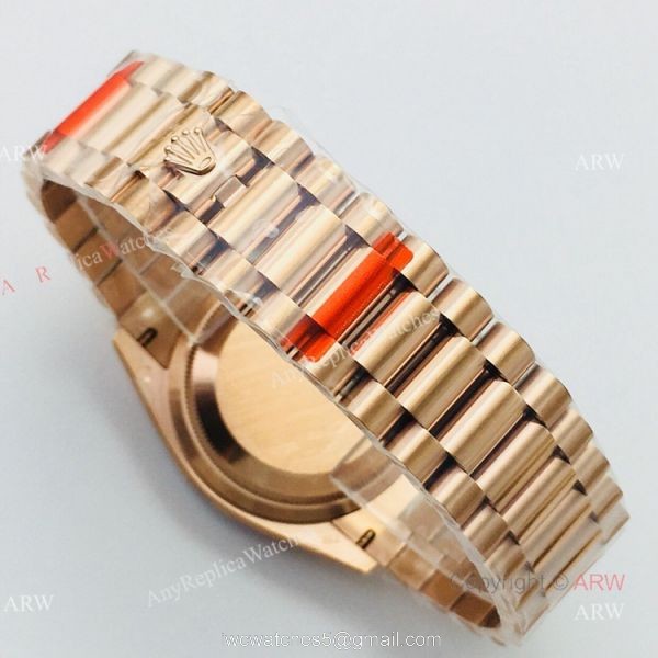 (EWF ) Swiss Replica Rolex Day Date Rose Gold White Mop Dial Diamond Watch 36mm 7