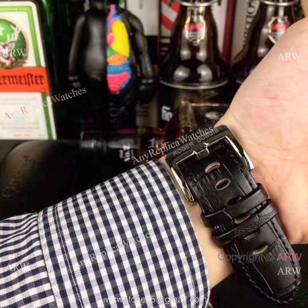 Copy Roger Dubuis Excalibur 46 Tourbillon Watches Rose Gold Tattoo 7