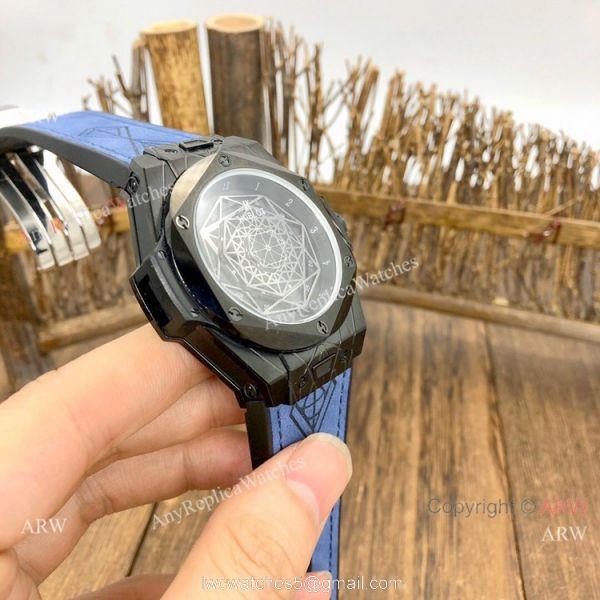 Best Replica Hublot Big Bang Sang Bleu II Watches Blacksteel Blue Gummy Strap 7