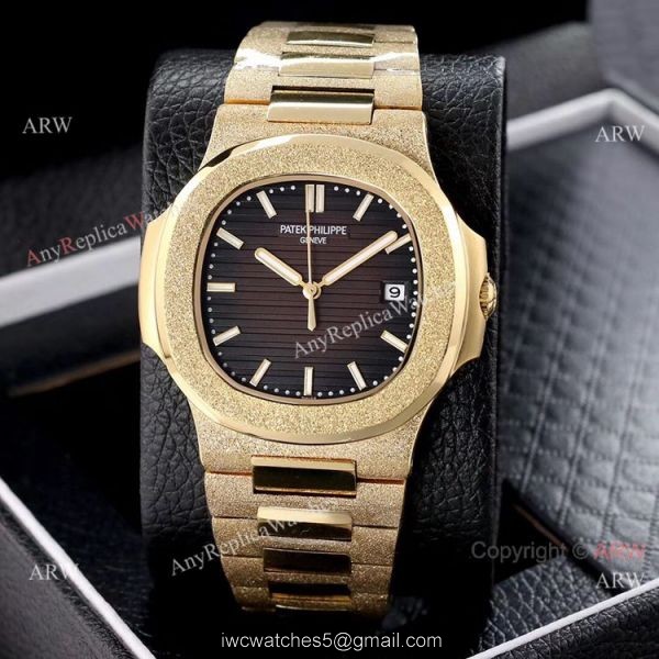 Copy Patek Philippe Nautilus Frosted Gold Watch with Luminous Dial Markers 7