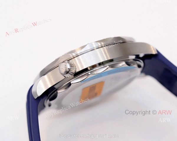 New Omega Seamaster Diver 300m Beijing 2022 Special Edition Swiss Replica Watch Omega Blue Wave Dial 7
