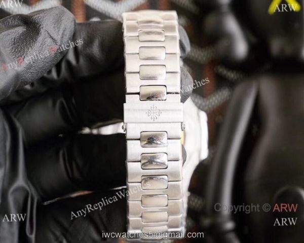 New! Swiss Copy Patek Philippe Nautilus Watch Green Diamond Gray Texture Dial Limited New 5711 7