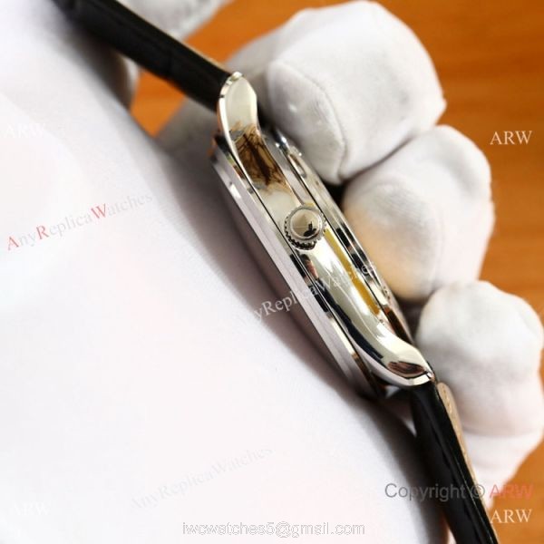 Jaeger-LeCoultre Master Date White Dial Gold Watch 2019 Replica 8