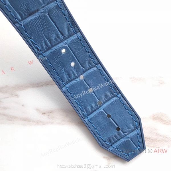 Swiss Replica Hublot Big Bang Classic Fusion 7750 Black Watch Blue Gummy Strap 8