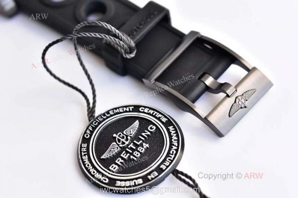 AAA Grade Breitling Superocean Swiss 2824 Watch Replica SS Black Bezel 8